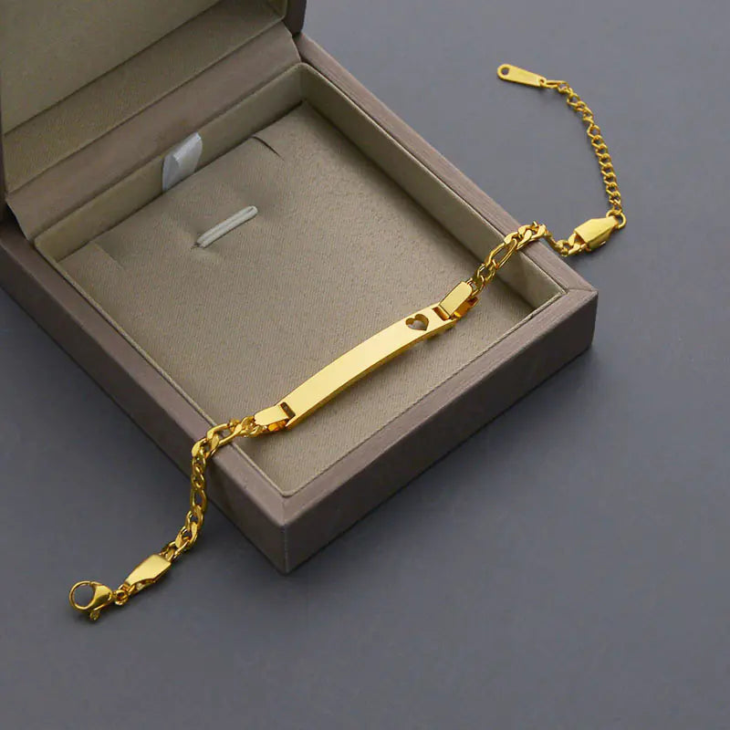 Pulseira de Aço Inoxidável com Coração